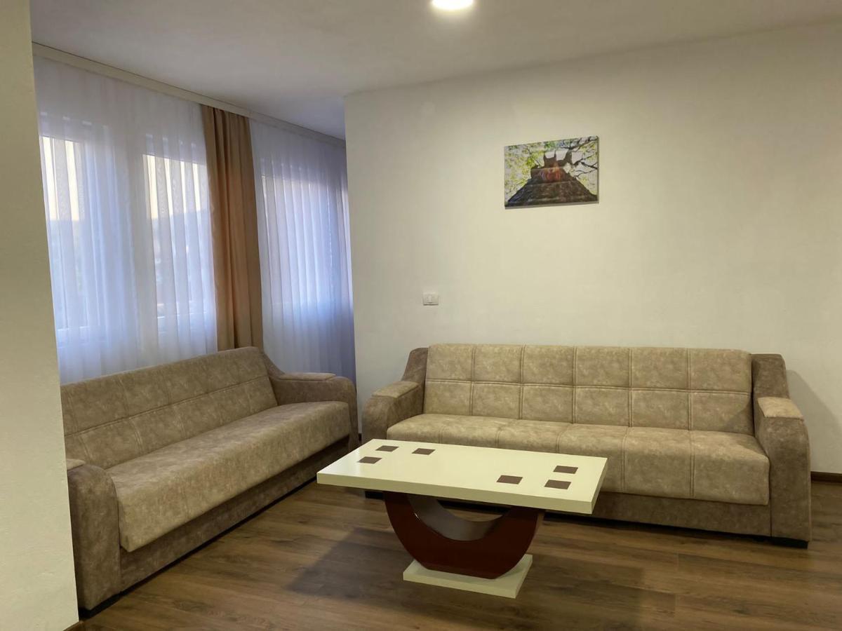 Bed and Breakfast Vila Centar Mb à Sjenica Extérieur photo
